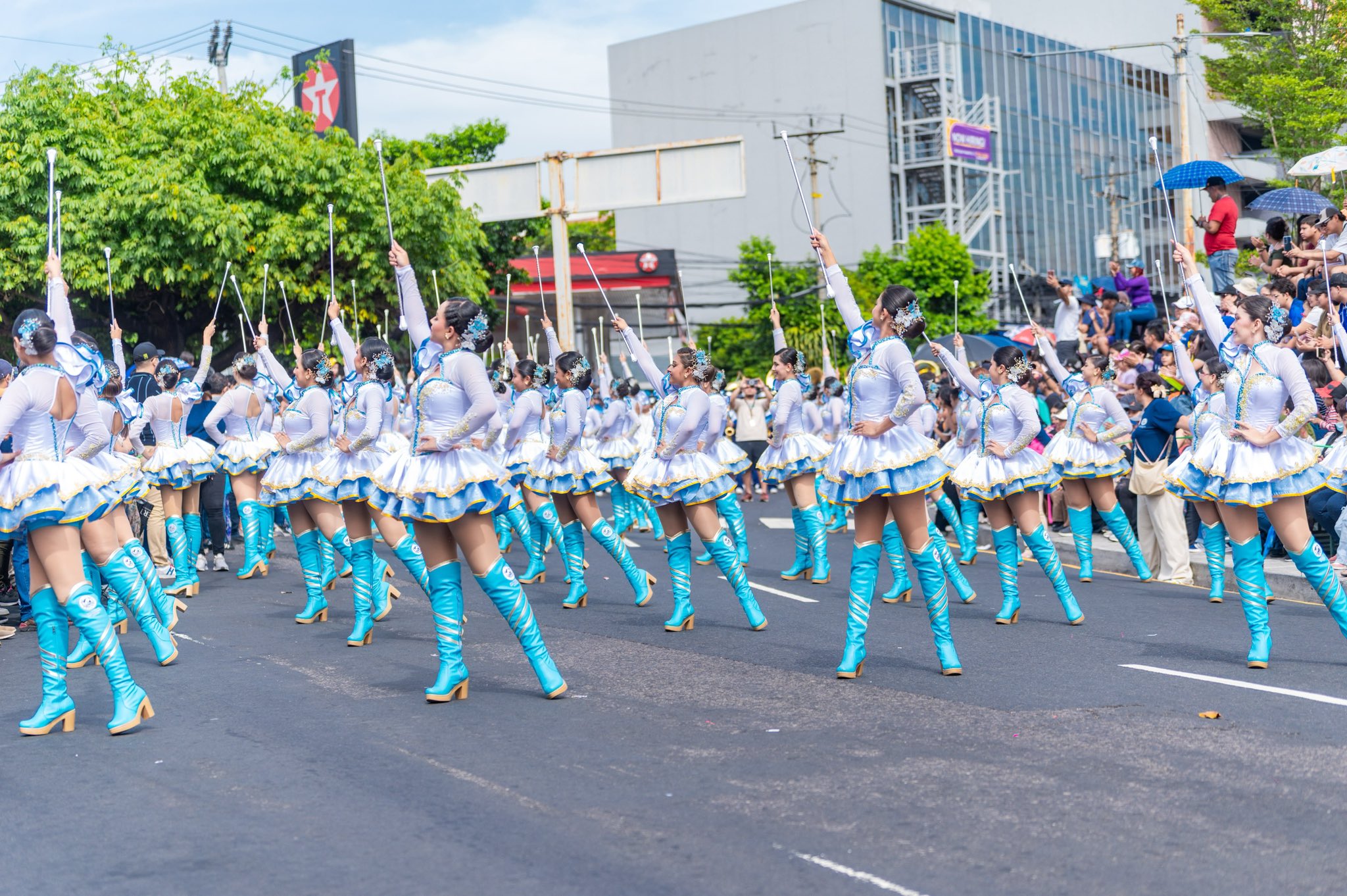 Desfile del Comercio 03-07-2026 9
