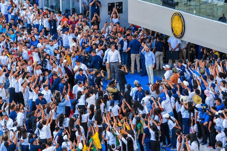 Bukele becas